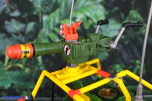 Playmates Toys Teenage Mutant Ninja Turtles x G.I. Joe A.W.E. Shell-Striker with April O’ Neil as Scarlett Vehicle Set