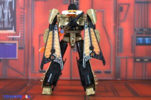 Hasbro Transformers: Age of the Primes Voyager Class Vector Prime Figure