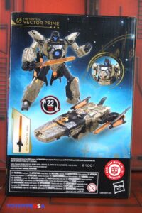 Hasbro Transformers: Age of the Primes Voyager Class Vector Prime Figure
