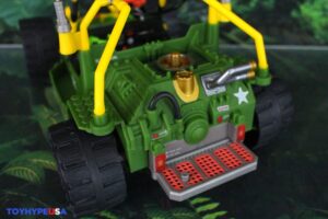 Playmates Toys Teenage Mutant Ninja Turtles x G.I. Joe A.W.E. Shell-Striker with April O’ Neil as Scarlett Vehicle Set
