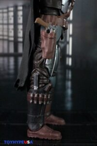 Select Hasbro Star Wars The Black Series The Mandalorian with Grogu (The Mandalorian and Grogu) Deluxe Figure Review 