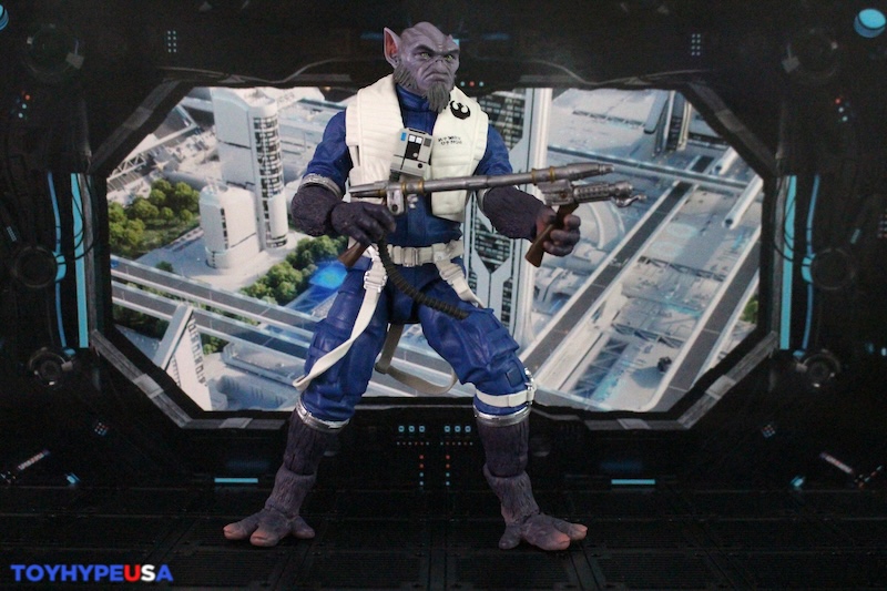 Hasbro Star Wars The Black Series Zeb The Mandalorian and Grogu Figure