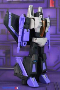 Hasbro Transformers Studio Series ’86 Voyager Class Skywarp Figure