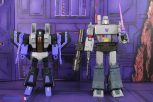 Hasbro Transformers Studio Series ’86 Voyager Class Skywarp Figure