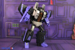 Hasbro Transformers Studio Series ’86 Voyager Class Skywarp Figure