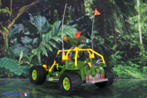 Playmates Toys Teenage Mutant Ninja Turtles x G.I. Joe A.W.E. Shell-Striker with April O’ Neil as Scarlett Vehicle Set