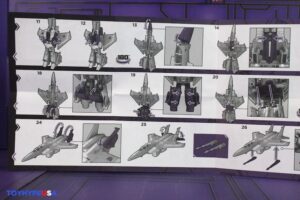 Hasbro Transformers Studio Series ’86 Voyager Class Skywarp Figure