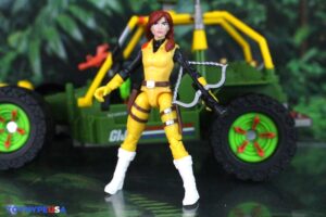 Playmates Toys Teenage Mutant Ninja Turtles x G.I. Joe A.W.E. Shell-Striker with April O’ Neil as Scarlett Vehicle Set