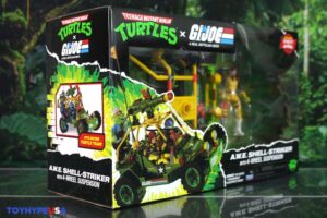 Playmates Toys Teenage Mutant Ninja Turtles x G.I. Joe A.W.E. Shell-Striker with April O’ Neil as Scarlett Vehicle Set