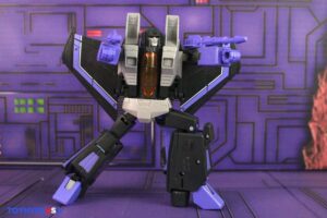 Hasbro Transformers Studio Series ’86 Voyager Class Skywarp Figure