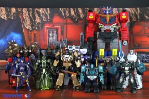 Hasbro Transformers: Age of the Primes Voyager Class Vector Prime Figure
