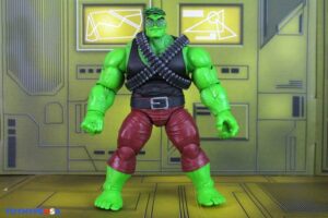 Hasbro Marvel Legends Series Professor Hulk Deluxe Figure