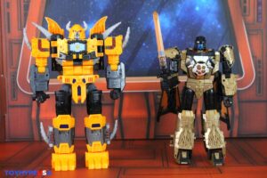 Hasbro Transformers Age of the Primes Leader Class Herald of Unicron Figure