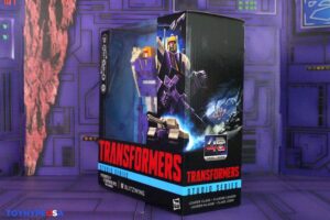 Hasbro Transformers Studio Series ’86 Voyager Class Blitzwing Figure