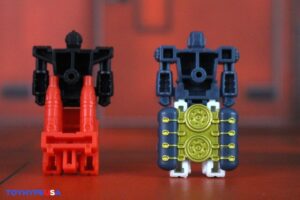 Hasbro Transformers Age of the Primes Deluxe Class Autobot Joyride Figure