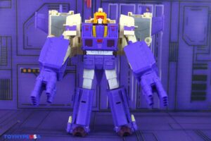 Hasbro Transformers Studio Series ’86 Voyager Class Blitzwing Figure