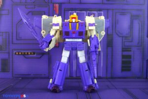 Hasbro Transformers Studio Series ’86 Voyager Class Blitzwing Figure