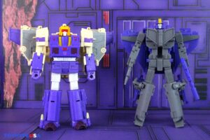 Hasbro Transformers Studio Series ’86 Voyager Class Blitzwing Figure