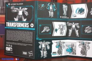 Hasbro Transformers Age of the Primes Deluxe Class Autobot Joyride Figure