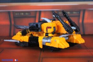 Hasbro Transformers Age of the Primes Leader Class Herald of Unicron Figure