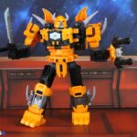 Hasbro Transformers Age of the Primes Leader Class Herald of Unicron Figure