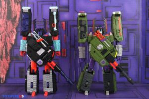 Hasbro Transformers Age of the Primes Leader Class Megazarak Figure