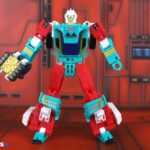Hasbro Transformers Age of the Primes Deluxe Class Autobot Joyride Figure