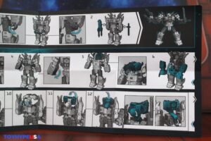 Hasbro Transformers Age of the Primes Leader Class Herald of Unicron Figure