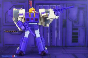 Hasbro Transformers Studio Series ’86 Voyager Class Blitzwing Figure