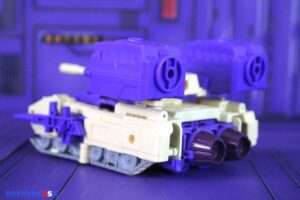 Hasbro Transformers Studio Series ’86 Voyager Class Blitzwing Figure