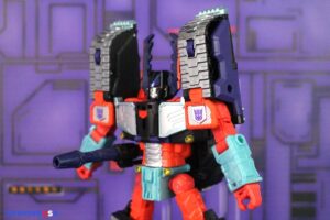 Hasbro Transformers Age of the Primes Leader Class Megazarak Figure