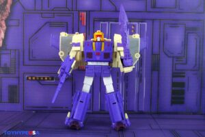 Hasbro Transformers Studio Series ’86 Voyager Class Blitzwing Figure