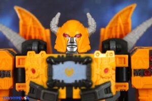 Hasbro Transformers Age of the Primes Leader Class Herald of Unicron Figure