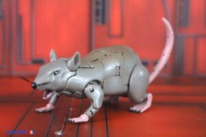 Takara-Tomy Transformers Masterpiece Beast Wars Rattrap Figure 
