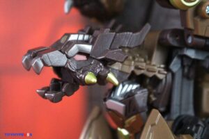 Hasbro Transformers Age of the Primes Onyx Prime Figure